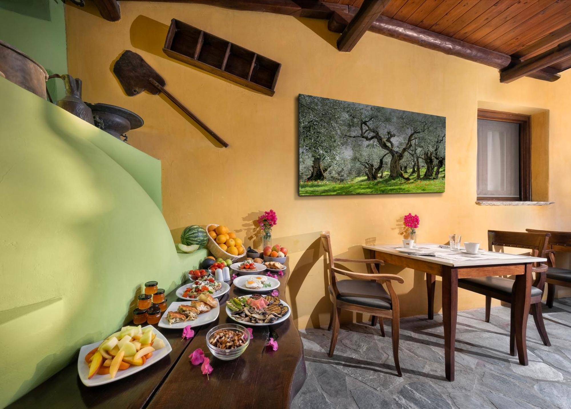 Alkifron Hotel Kala Nera Bagian luar foto