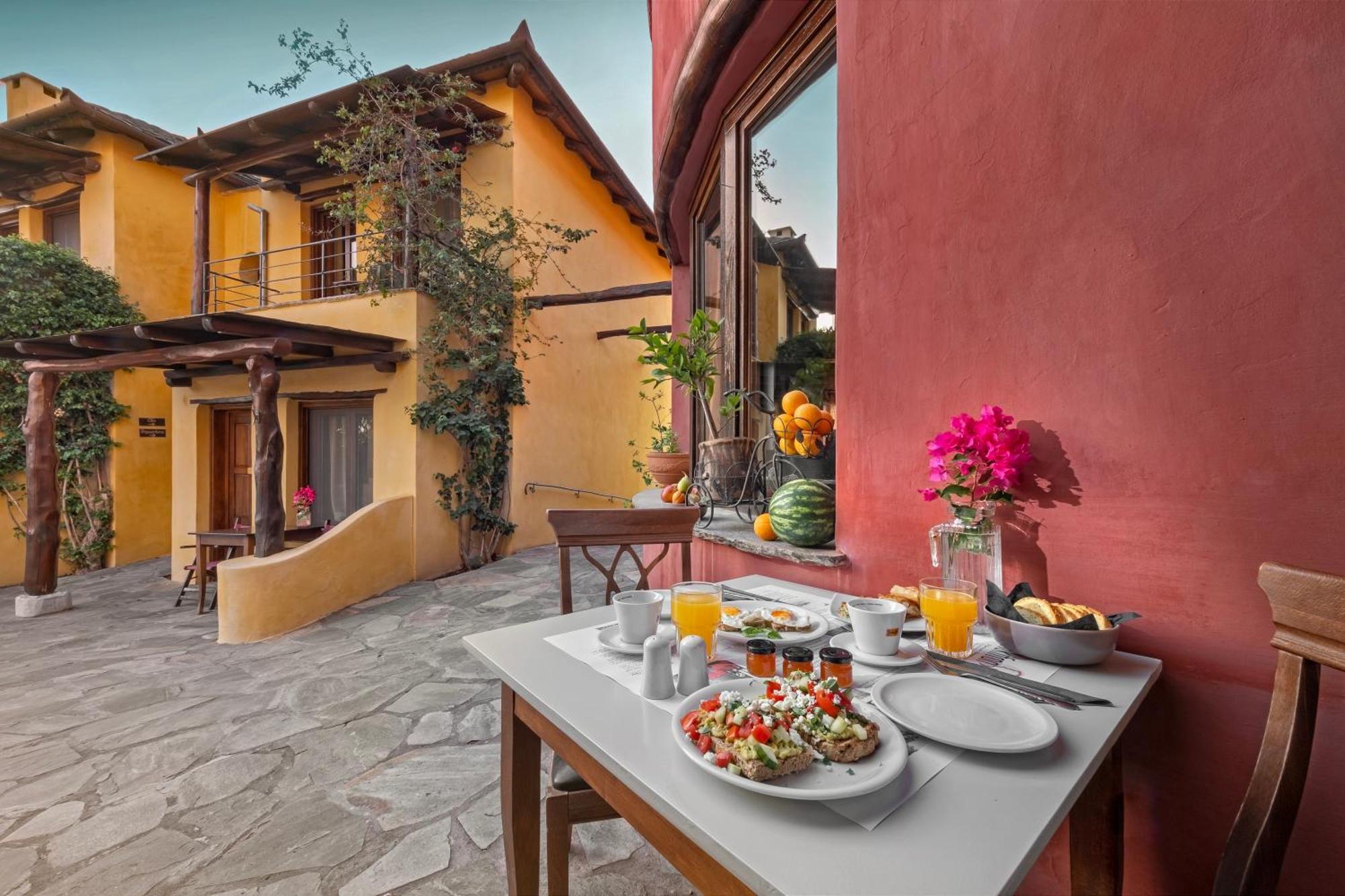 Alkifron Hotel Kala Nera Bagian luar foto