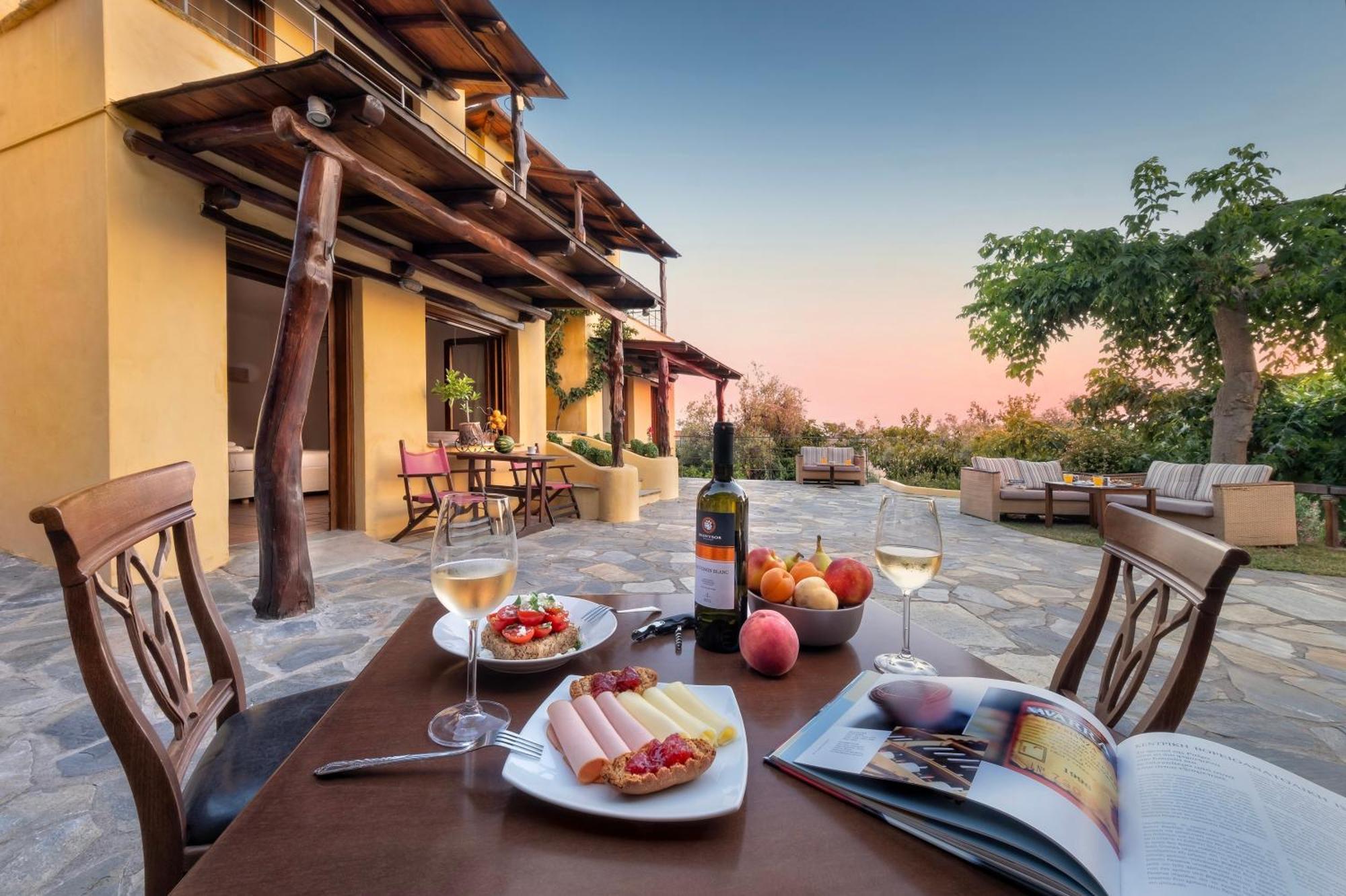 Alkifron Hotel Kala Nera Bagian luar foto