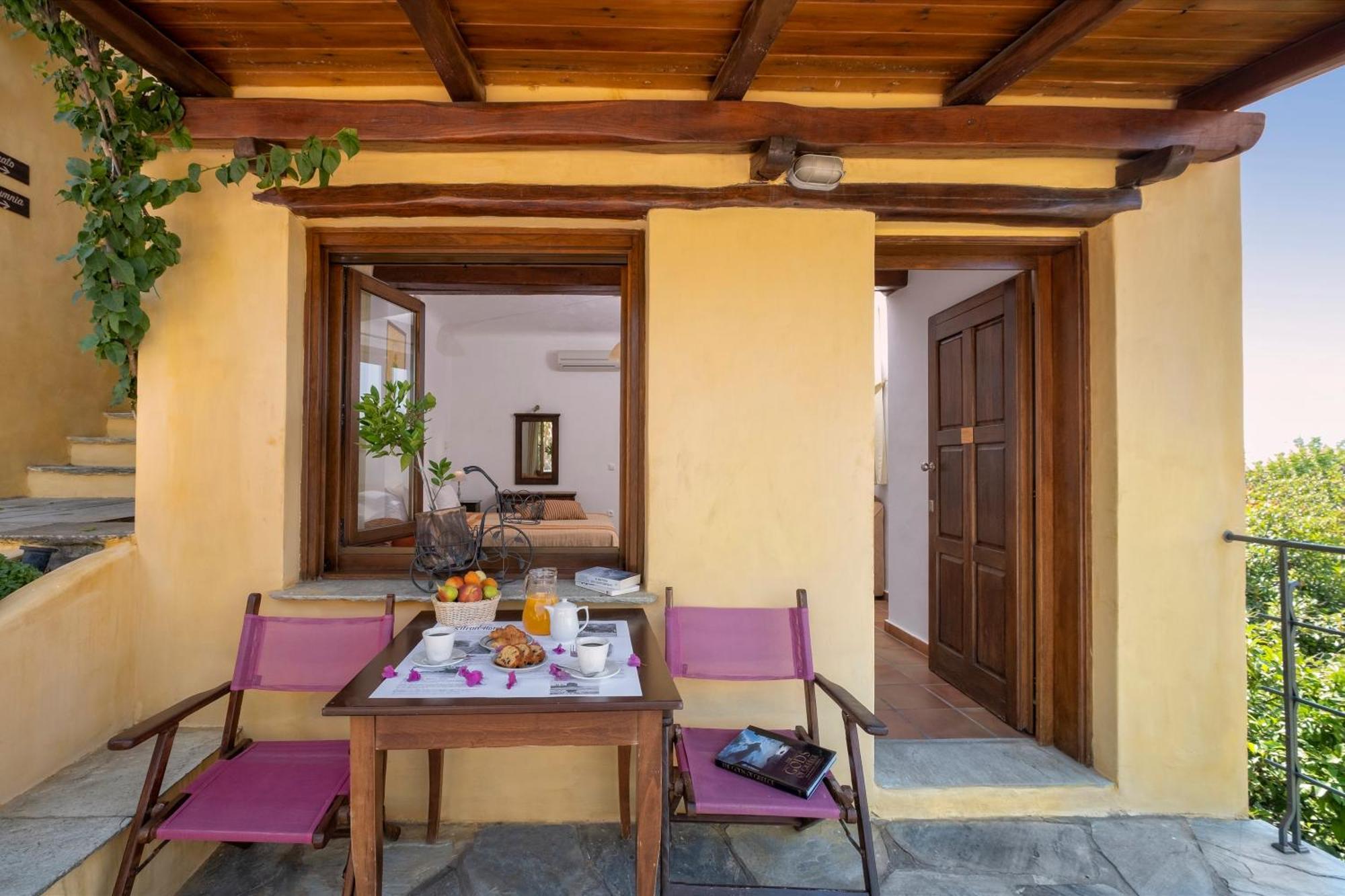Alkifron Hotel Kala Nera Bagian luar foto