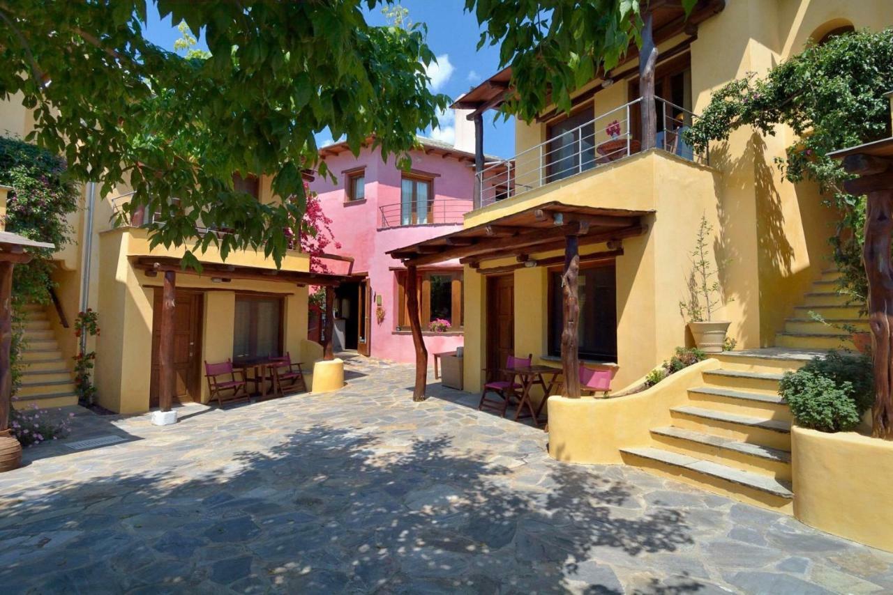 Alkifron Hotel Kala Nera Bagian luar foto